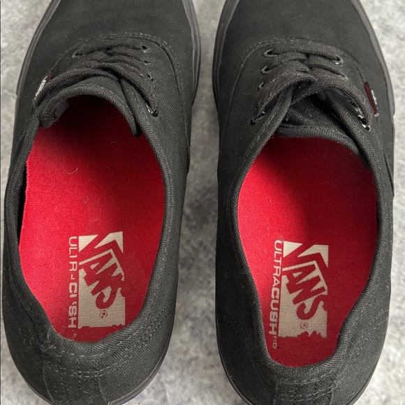 VANS Old Skool Triple Black on Black Low Top Skate Shoes Mens size US 11 EU 44.5 - Picture 8 of 10